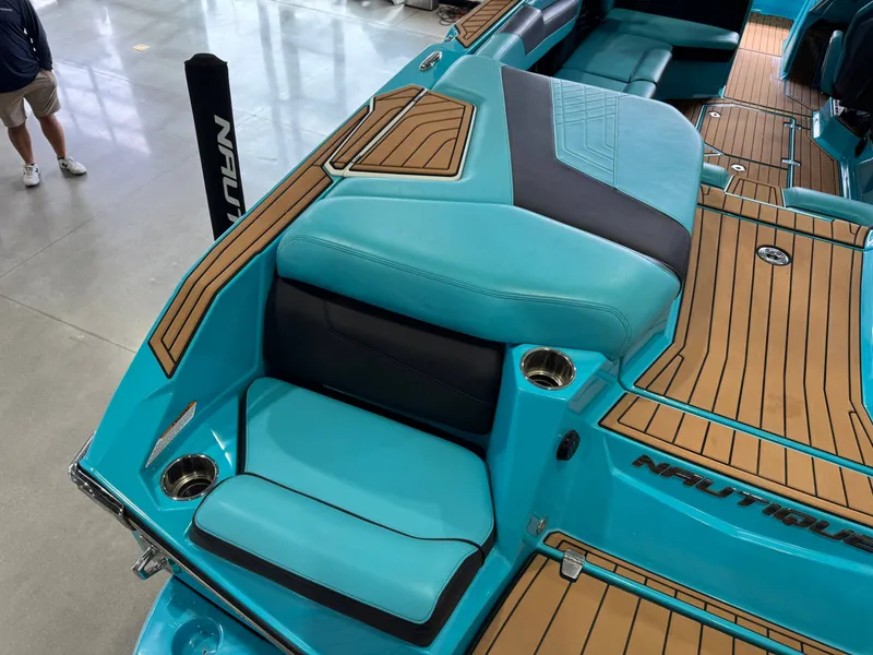 Slide: The Image of Nautique Super Air Nautique G23 2021 - 12