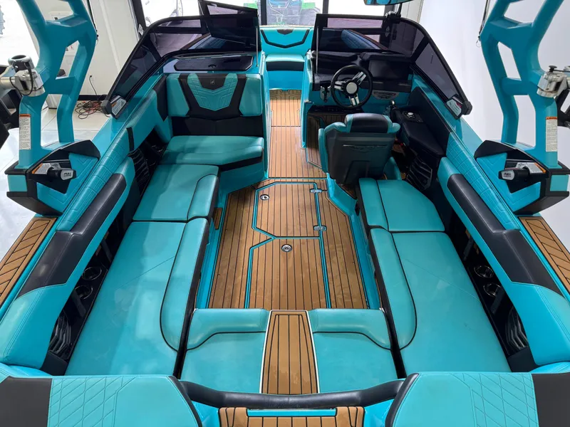 Slide: The Image of Nautique Super Air Nautique G23 2021 - 13