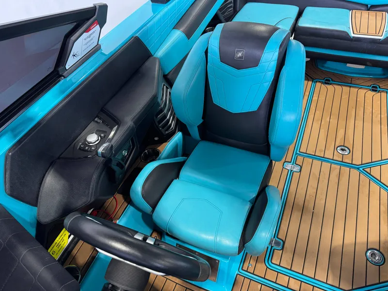 Slide: The Image of Nautique Super Air Nautique G23 2021 - 21