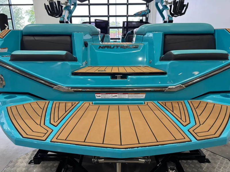 Slide: The Image of Nautique Super Air Nautique G23 2021 - 8
