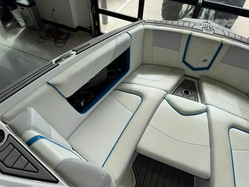 Slide: The Image of Nautique Super Air Nautique G23 2018 - 19