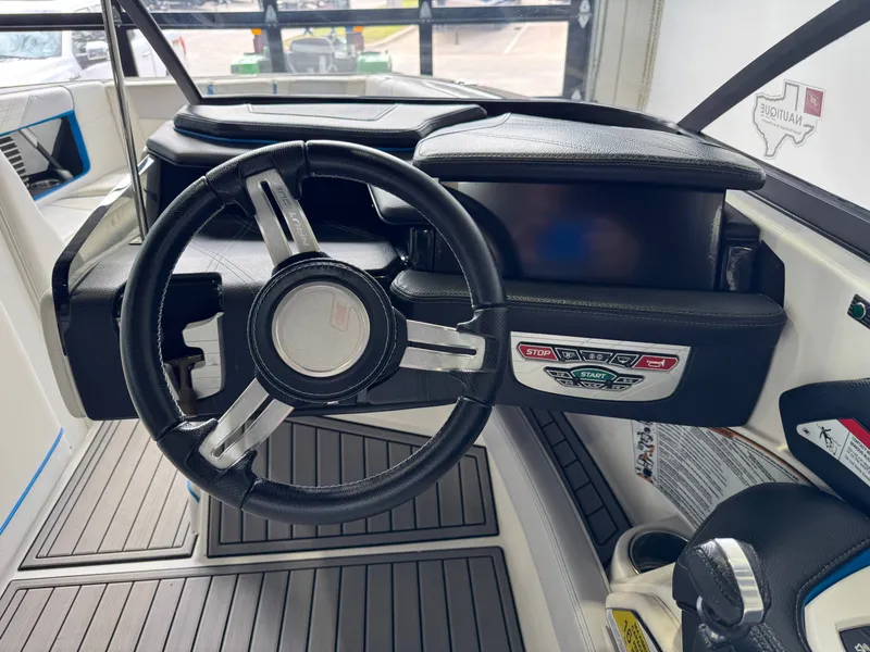 Slide: The Image of Nautique Super Air Nautique G23 2018 - 26