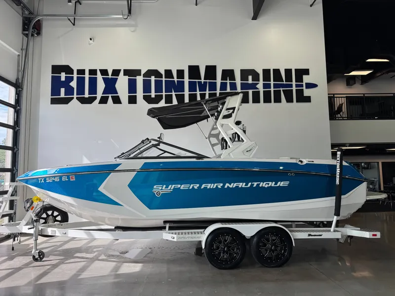Slide: The Image of Nautique Super Air Nautique G23 2018 - 4