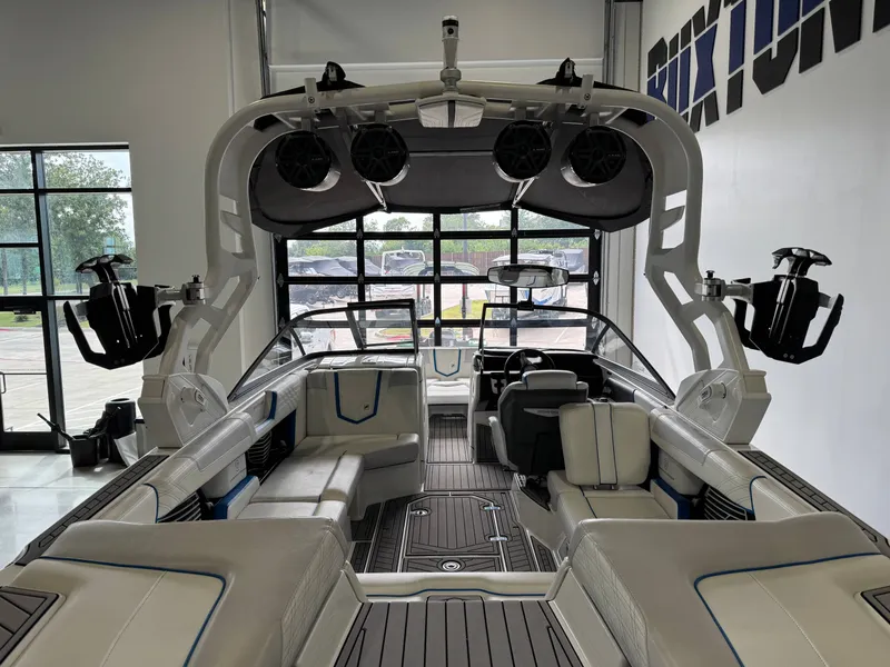 Slide: The Image of Nautique Super Air Nautique G23 2018 - 9