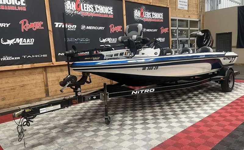 Slide: The Image of 2015 Nitro Z Series Z-7 boat on display at Anglers Choice showroom. - 4