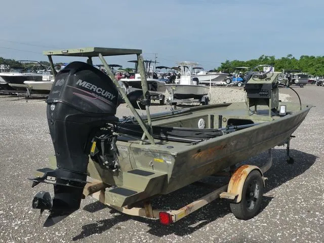 Slide: The Image of Tracker GRIZZLY® 1648 MVX SC 2016 - 4