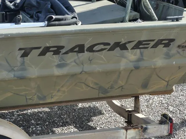 Slide: The Image of Tracker GRIZZLY® 1648 MVX SC 2016 - 8