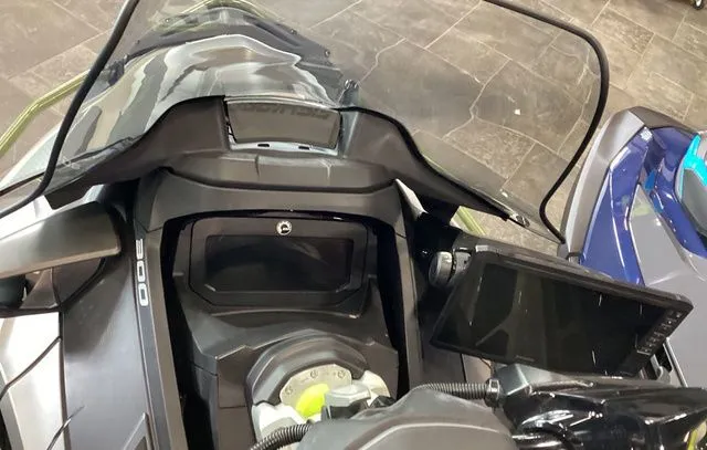 Slide: The Image of Sea-Doo FISH PRO APEX 300/ AUDIO 2025 - 5