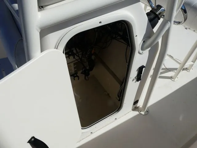 Slide: The Image of Bulls Bay 230 Center Console 2016 - 15