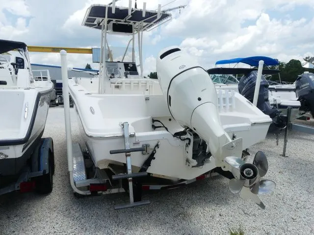 Slide: The Image of Bulls Bay 230 Center Console 2016 - 4