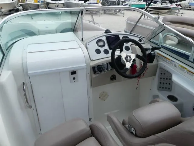 Slide: The Image of Hurricane SunDeck SD 2700 (single) 2013 - 7