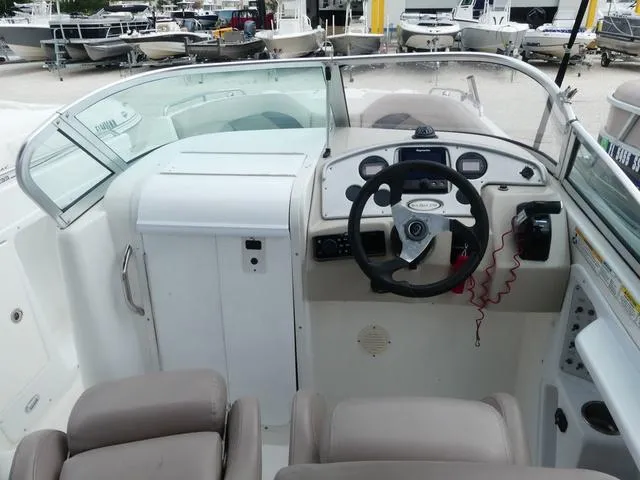 Slide: The Image of Hurricane SunDeck SD 2700 (single) 2013 - 8