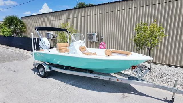 Slide: The Image of ALK 2 Powerboats 22CRS - GPS - STEREO 2025 - 11