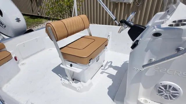 Slide: The Image of ALK 2 Powerboats 22CRS - GPS - STEREO 2025 - 19