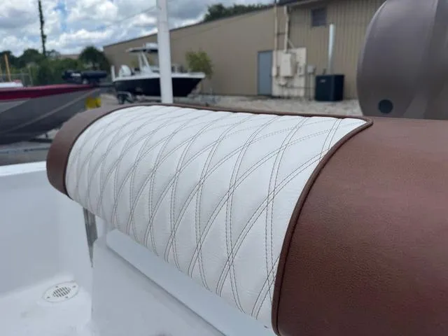 Slide: The Image of ALK 2 Powerboats 17HS Simrad 9 2025 - 19