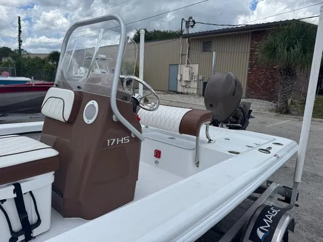 Slide: The Image of ALK 2 Powerboats 17HS Simrad 9 2025 - 21