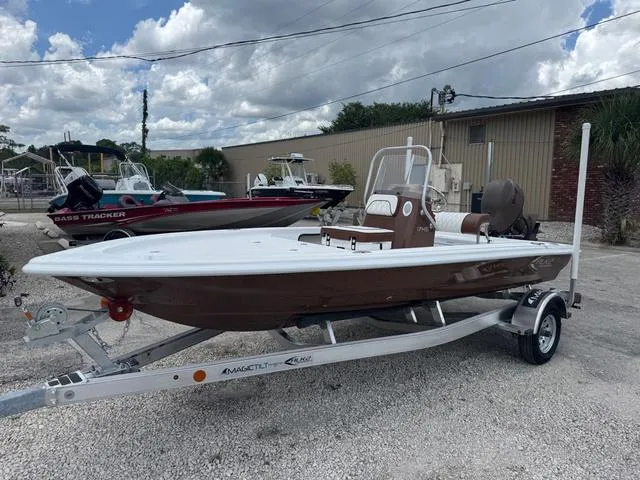 Slide: The Image of ALK 2 Powerboats 17HS Simrad 9 2025 - 22