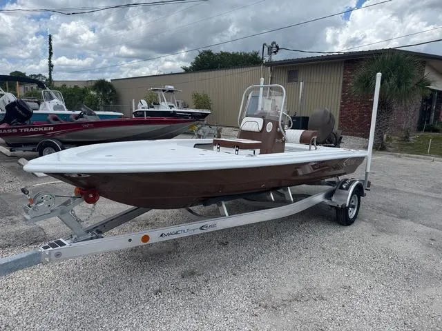 Slide: The Image of ALK 2 Powerboats 17HS Simrad 9 2025 - 26