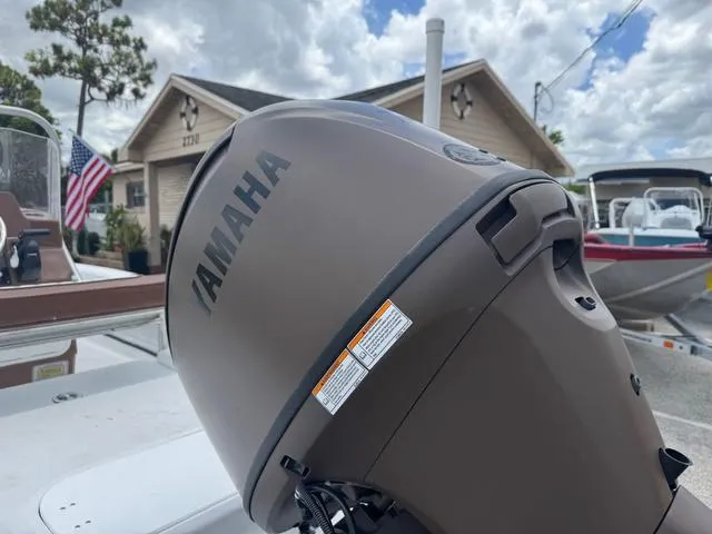 Slide: The Image of ALK 2 Powerboats 17HS Simrad 9 2025 - 3