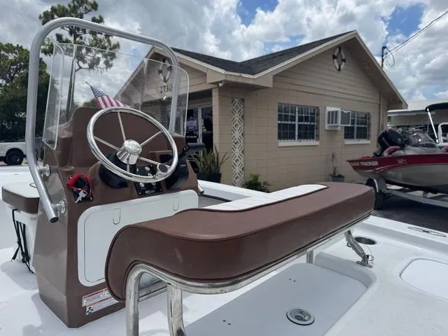 Slide: The Image of ALK 2 Powerboats 17HS Simrad 9 2025 - 4