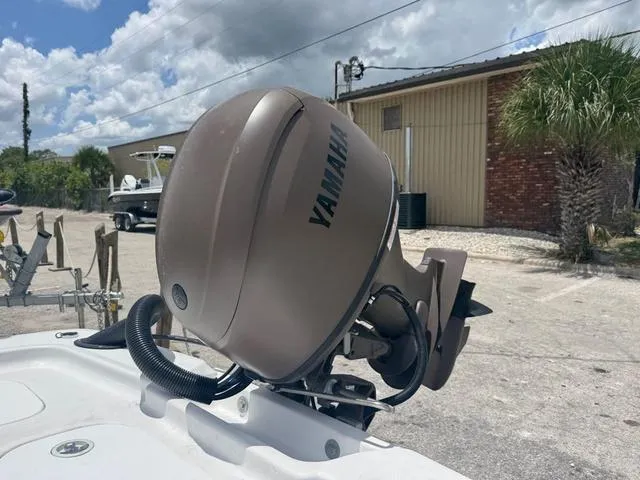 Slide: The Image of ALK 2 Powerboats 17HS Simrad 9 2025 - 5