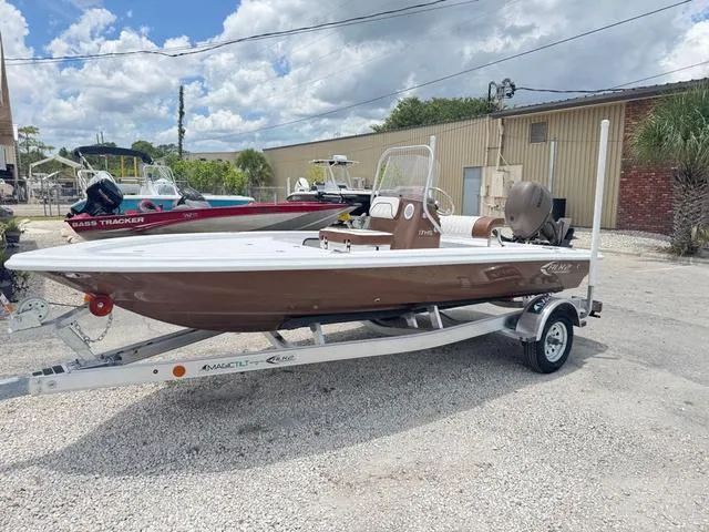 Slide: The Image of ALK 2 Powerboats 17HS Simrad 9 2025 - 6