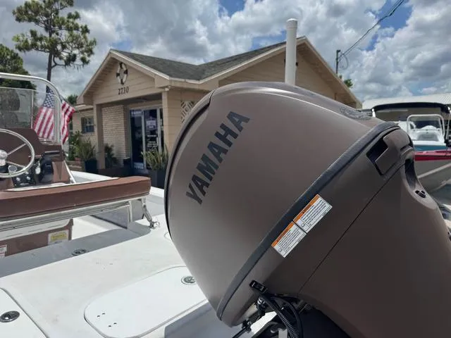 Slide: The Image of ALK 2 Powerboats 17HS Simrad 9 2025 - 7