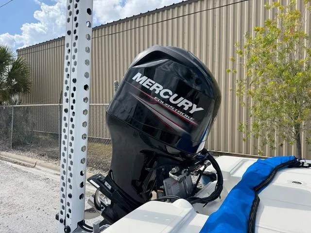 Slide: The Image of Mako 18 LTS Inshore 2014 - 3