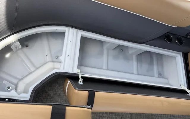 Slide: The Image of Viaggio X24Q 2025 - 19