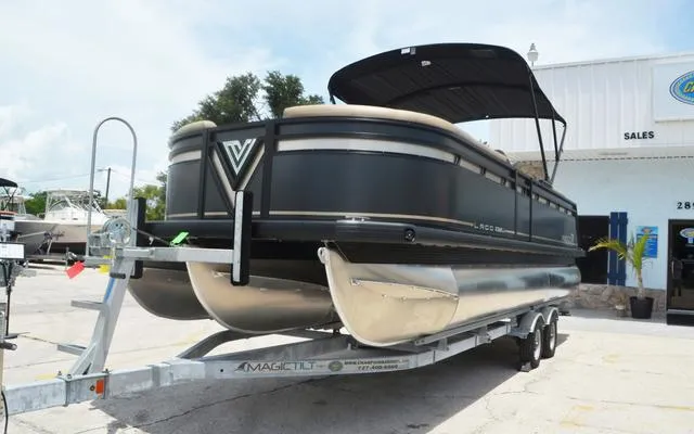 Slide: The Image of Viaggio Lago X22U 2025 - 3