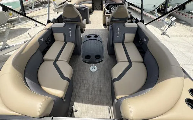 Slide: The Image of Viaggio Lago X22U 2025 - 30