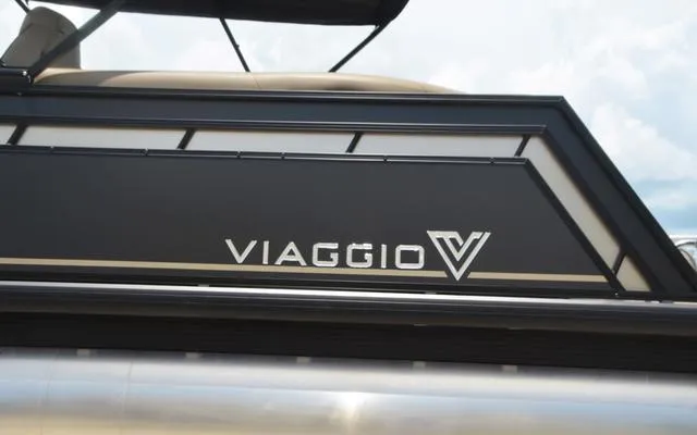 Slide: The Image of Viaggio Lago X22U 2025 - 6