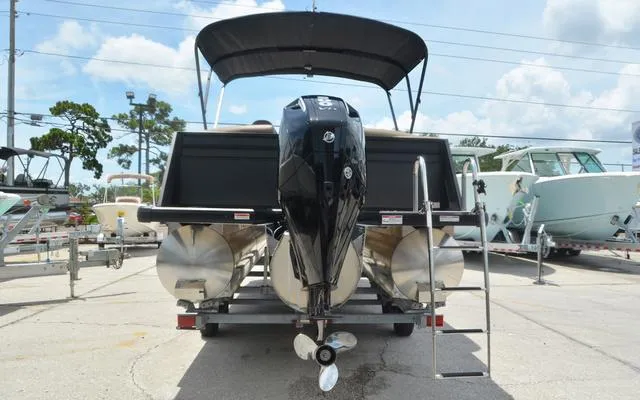 Slide: The Image of Viaggio Lago X22U 2025 - 9