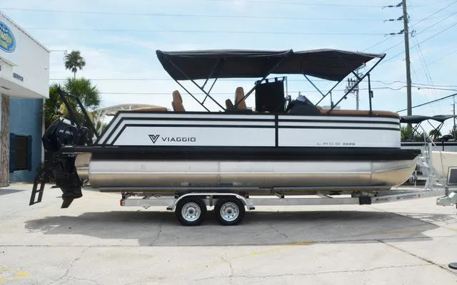 Slide: The Image of Viaggio Lago Z22Q 2025 - 13