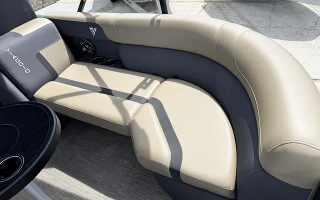 Slide: The Image of Viaggio Lago X22D 2025 - 18