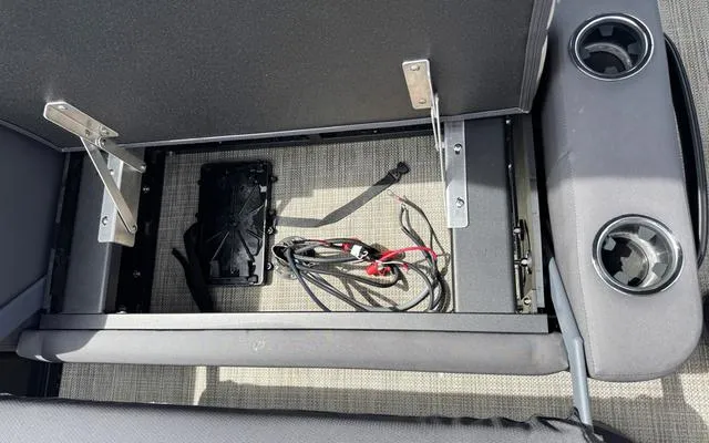 Slide: The Image of Viaggio Lago X22D 2025 - 27