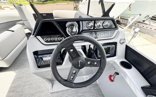 Slide: The Image of Viaggio Lago V20C 2025 - 19