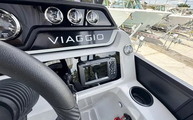 Slide: The Image of Viaggio Lago V20C 2025 - 21