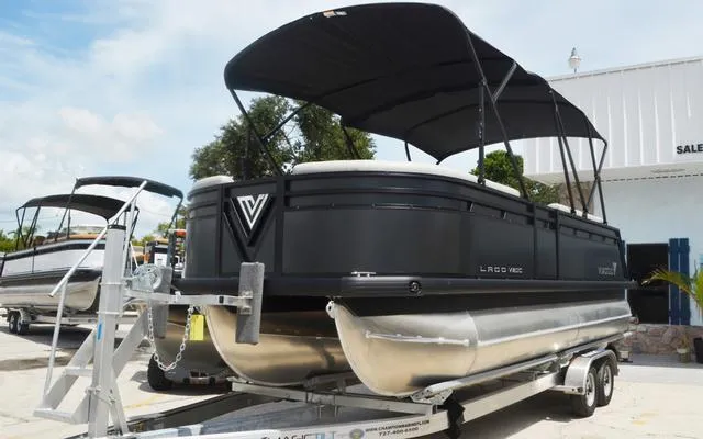 Slide: The Image of Viaggio Lago V20C 2025 - 3