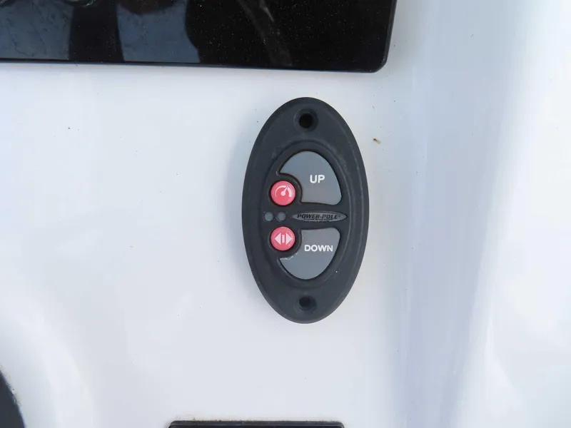 Slide: The Image of Sea Pro 248 Bay 2018 - 17