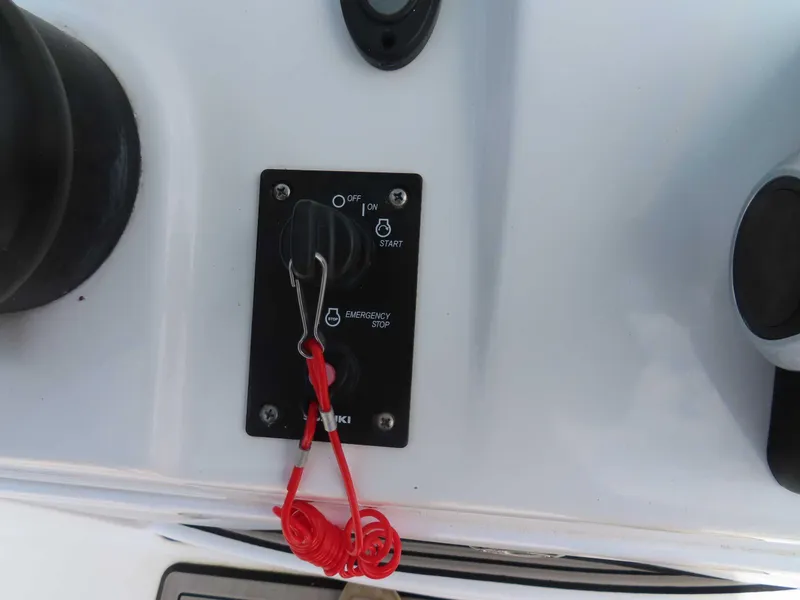 Slide: The Image of Sea Pro 248 Bay 2018 - 18