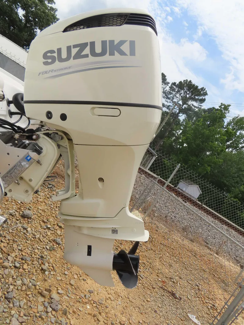 Slide: The Image of Sea Pro 248 Bay 2018 - 3