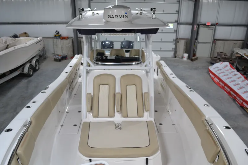 Slide: The Image of Sea Fox 328 Commander 2017 - 17