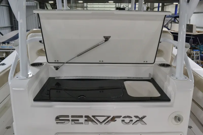 Slide: The Image of Sea Fox 328 Commander 2017 - 21