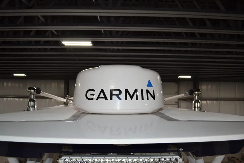 Slide: The Image of Sea Fox 328 Commander 2017 - 32