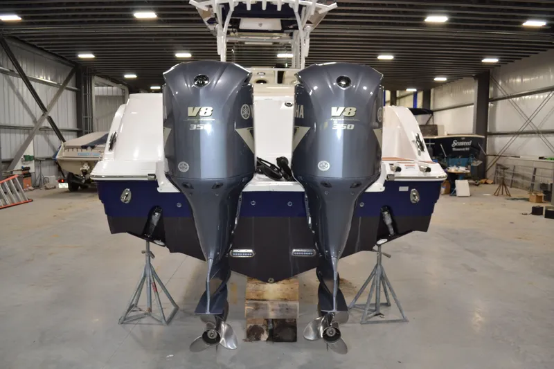 Slide: The Image of Sea Fox 328 Commander 2017 - 5