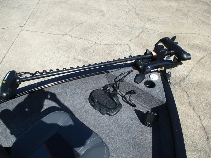 Slide: The Image of 2024 Tracker Pro Guide™ V-16 WT boat with Minn Kota trolling motor. - 8