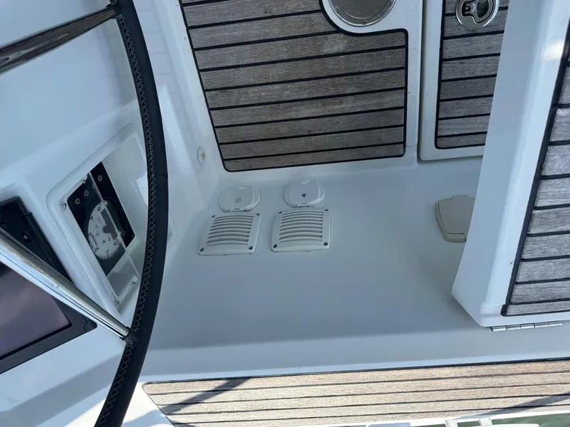 Slide: The Image of Beneteau Oceanis 38 2014 - 18