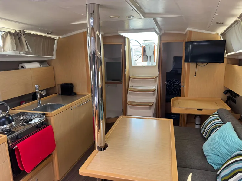 Slide: The Image of Beneteau Oceanis 38 2014 - 41