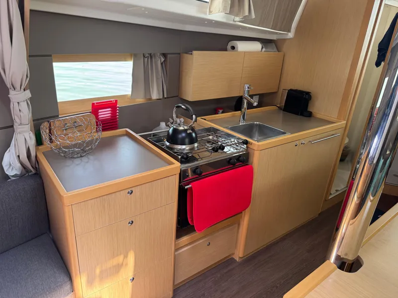 Slide: The Image of Beneteau Oceanis 38 2014 - 42